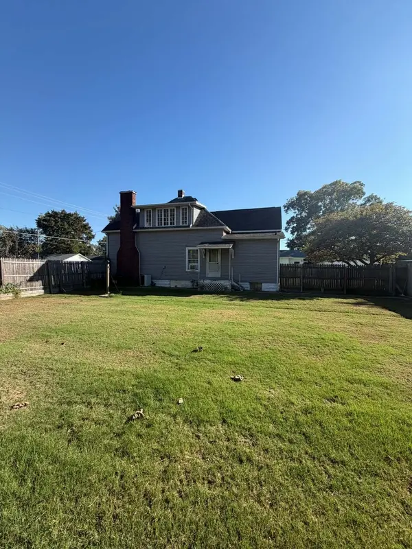 301 N State ST, Christopher, IL 62822