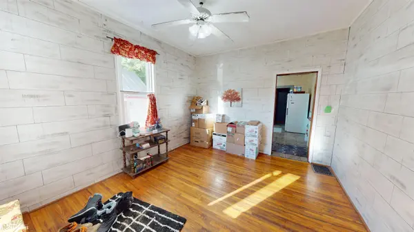 165 S Church ST, Packwood, IA 52580