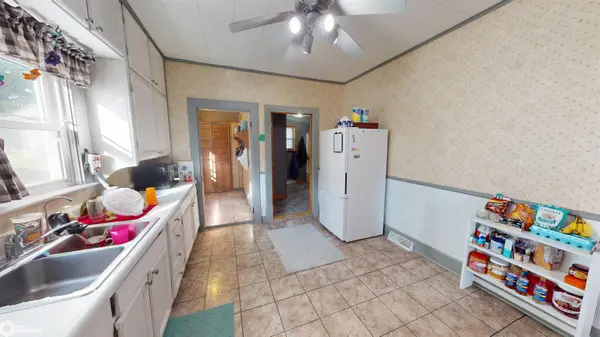 165 S Church ST, Packwood, IA 52580