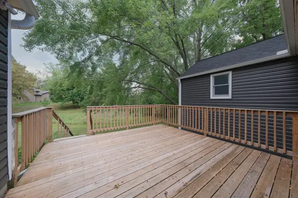 575 Hamel RD, Medina, MN 55340