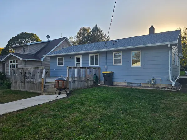 713 S Elm ST, Lamberton, MN 56152