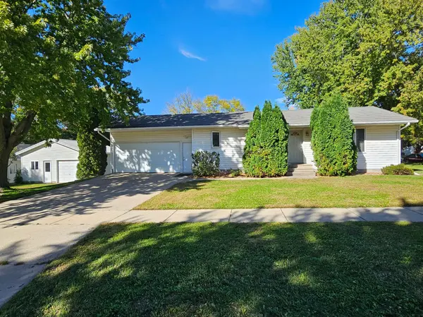 202 Rice ST NW, Sleepy Eye, MN 56085