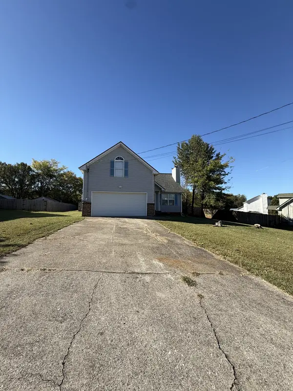 1288 Cheryl Ct, Clarksville, TN 37042