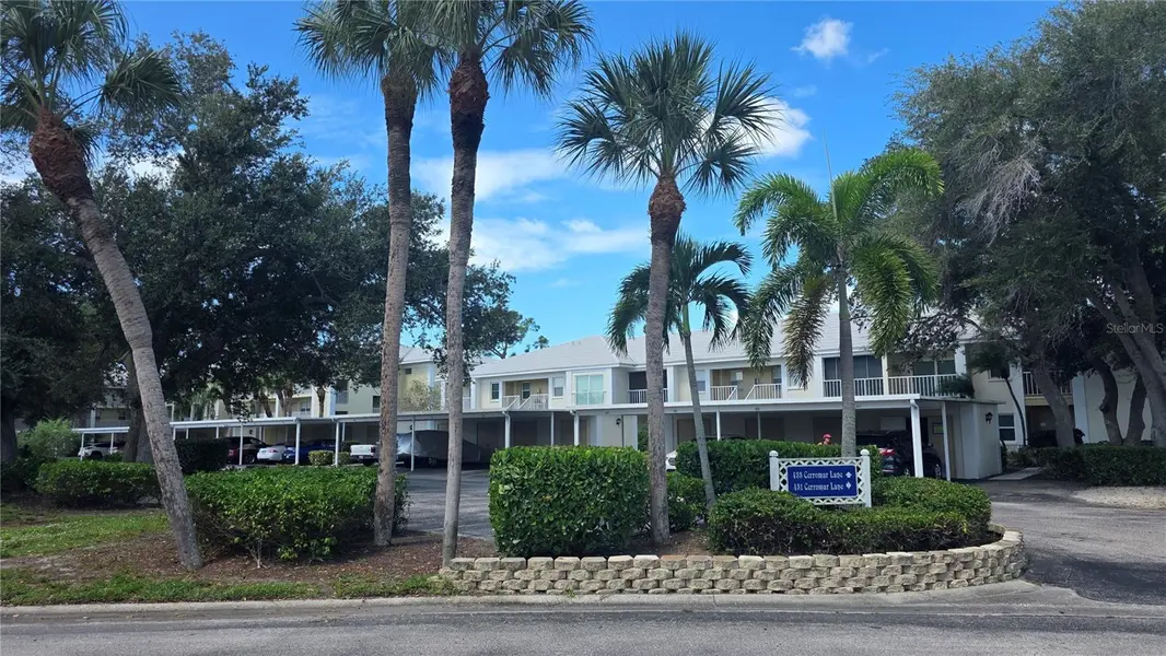 431 CERROMAR LN #347, Venice, FL 34293