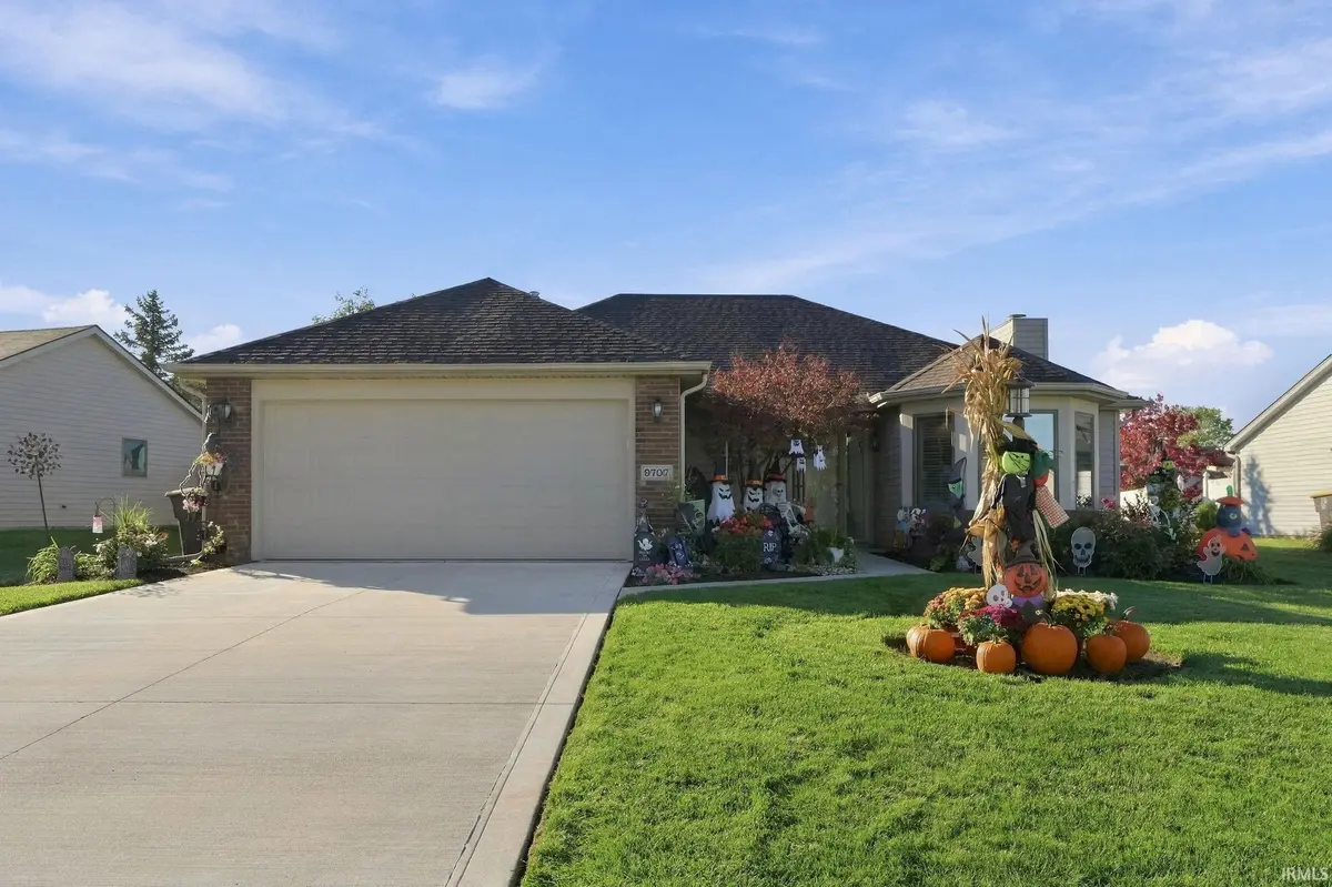 9707 Knoll Creek CV, Fort Wayne, IN 46804
