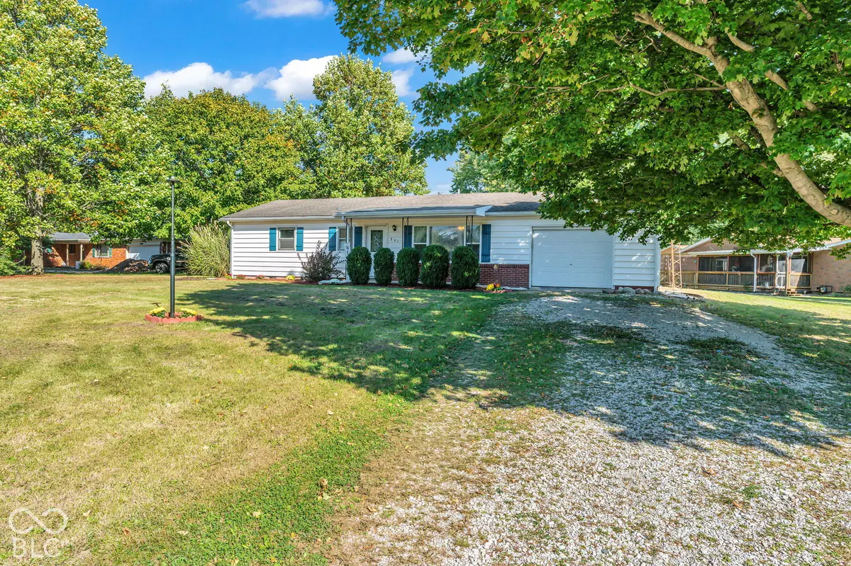 801 North LN, Linden, IN 47955