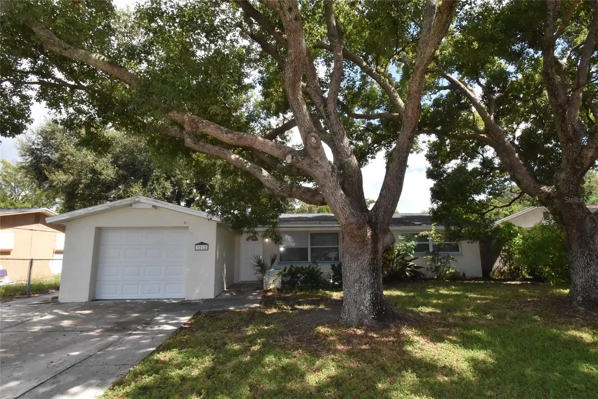 3212 BLUE BIRD DR, Holiday, FL 34690