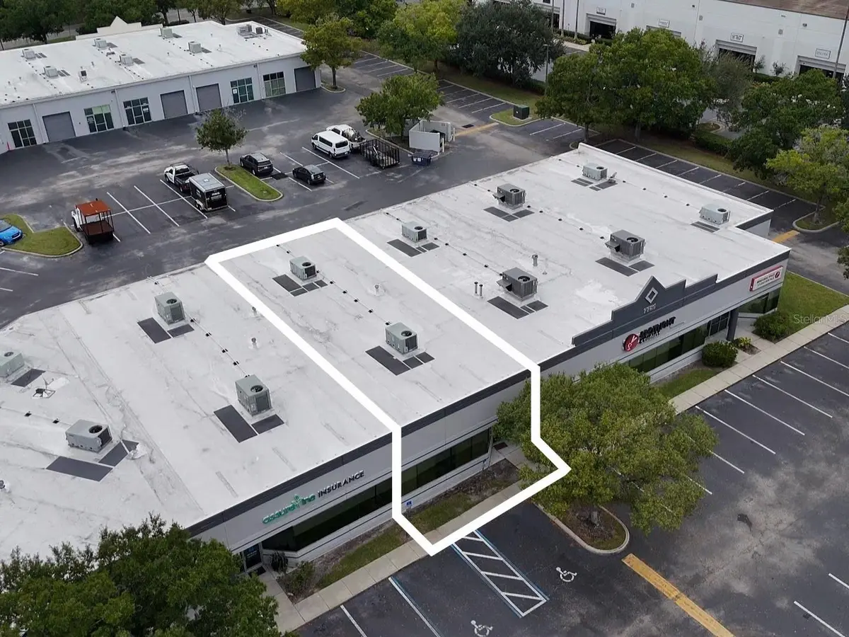 7751 KINGSPOINTE Pkwy #104, Orlando, FL 32819