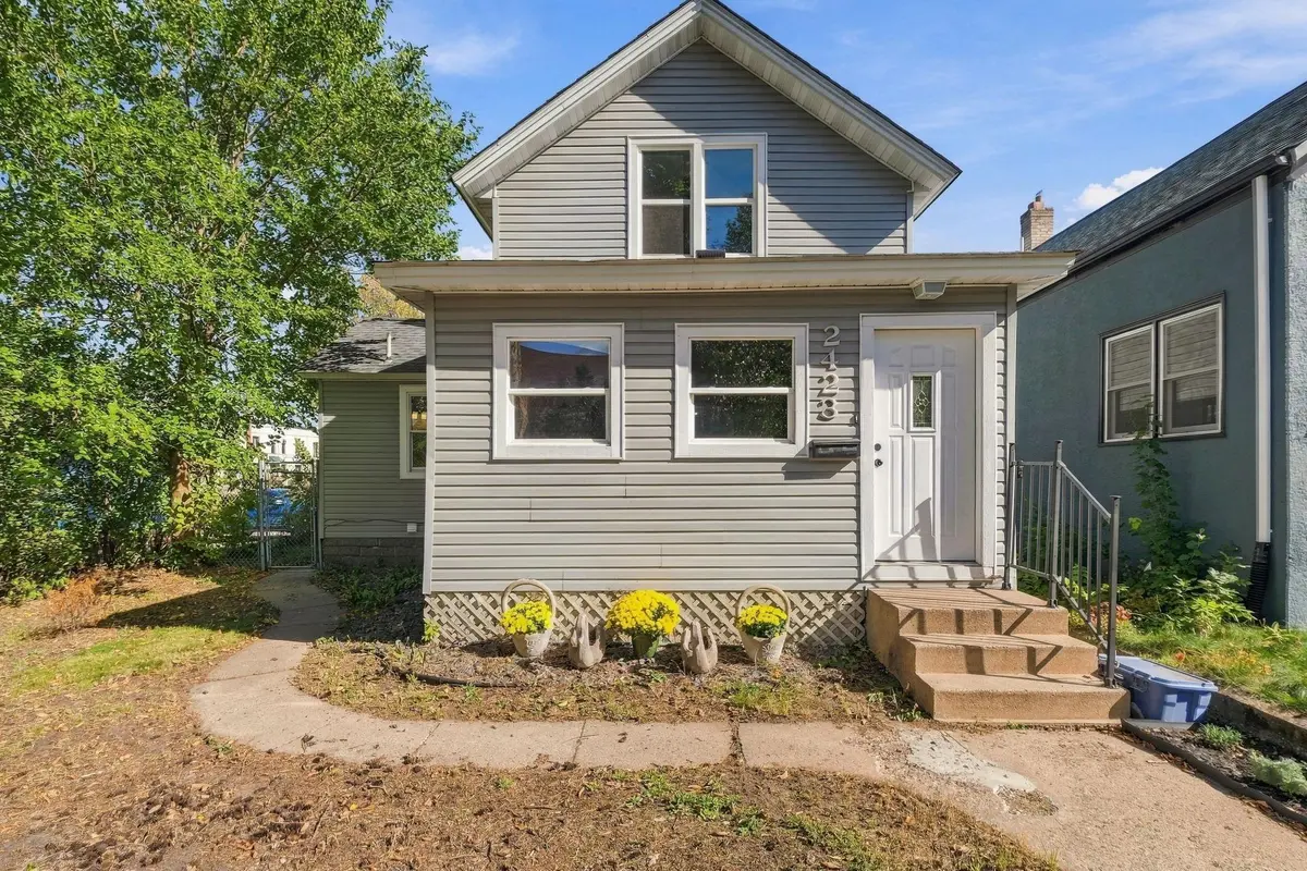 2423 Quincy ST NE, Minneapolis, MN 55418