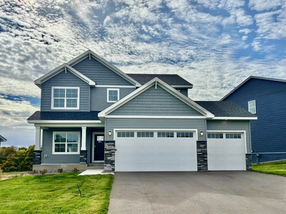 819 Walnut Grove LN, Hanover, MN 55341