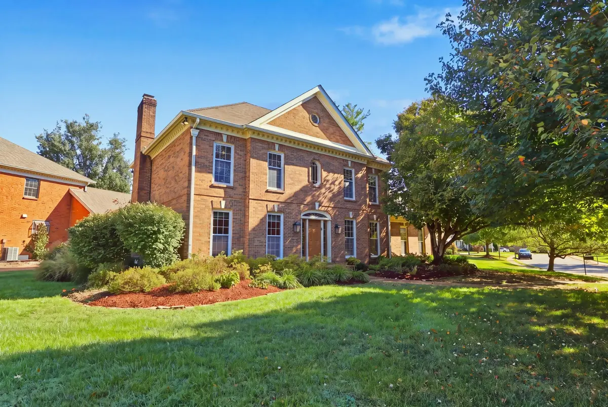 612 Dorshire Lane, Nashville, TN 37221