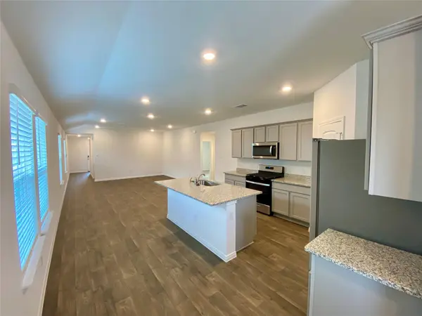 727 Gladiola LOOP, Kyle, TX 78640