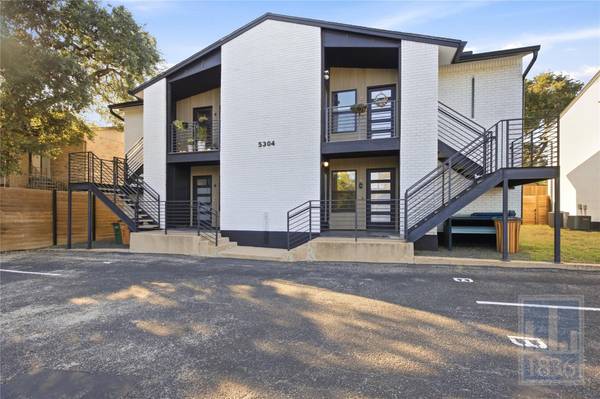 5304 Saint Georges GRN #B, Austin, TX 78745