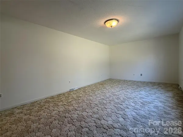 8806 Crestwood DR, Mount Pleasant, NC 28124