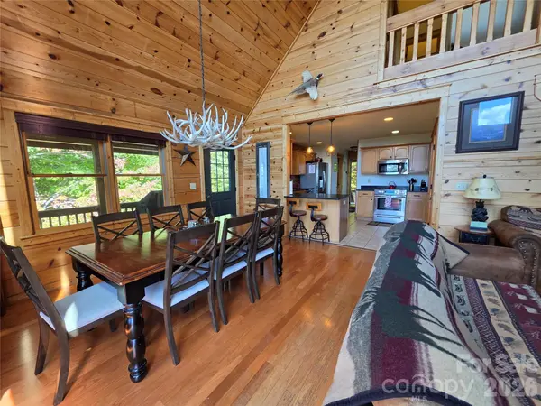 109 Valley Heights DR, Mars Hill, NC 28754