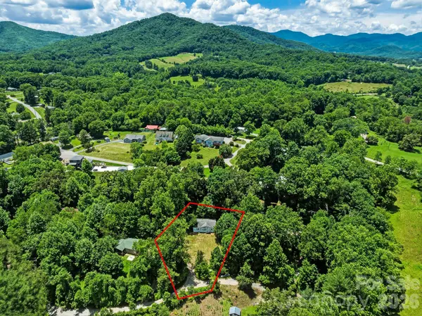 61 State ST, Asheville, NC 28806