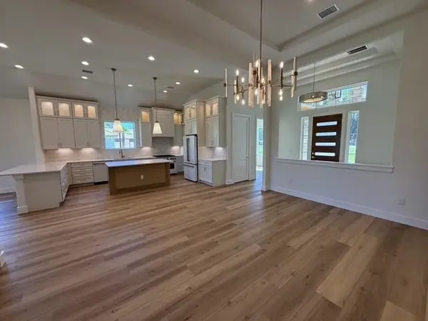 604 Hi Circle South, Horseshoe Bay, TX 78657