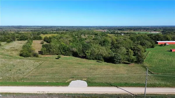 Harmony RD, Paola, KS 66071