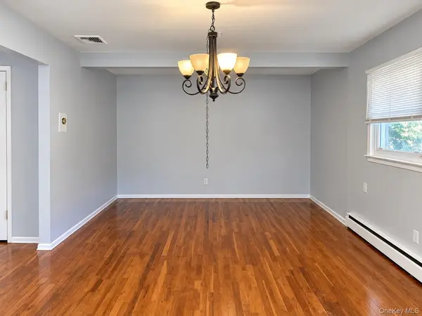 770 Allwyn ST, Baldwin, NY 11510