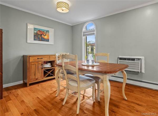1 Granada CRES #4, White Plains, NY 10603