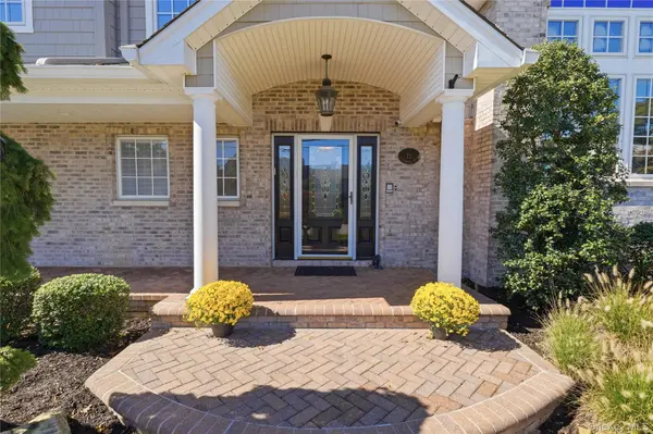 72 Wenwood DR, Massapequa Park, NY 11762