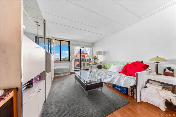 2322 30th RD #5A, Astoria, NY 11102