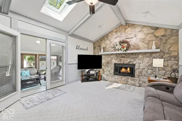 592 Echo Bend BLVD, Greenwood, IN 46142