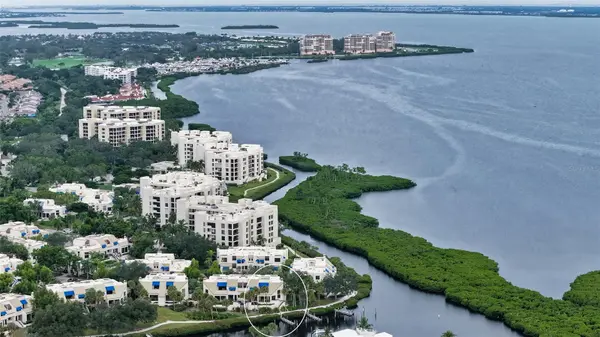 1916 HARBOURSIDE DR #804, Longboat Key, FL 34228