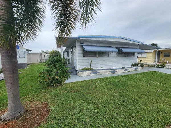 5317 CHATEAU LN, Bradenton, FL 34207