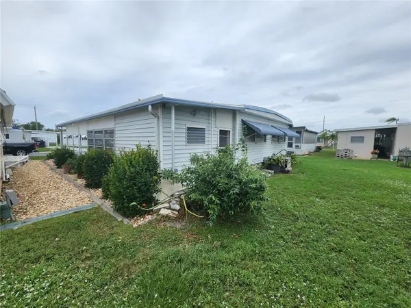 5317 CHATEAU LN, Bradenton, FL 34207