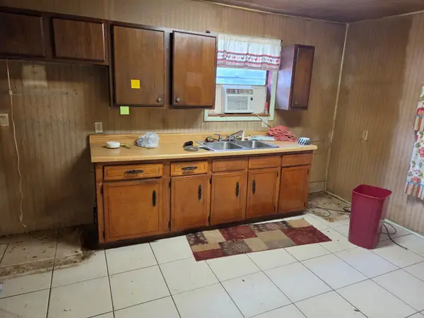 1201 LOWNDE AVE, Pensacola, FL 32507