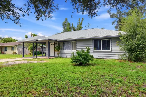 2533 HAWTHORNE ST, Sarasota, FL 34239