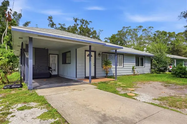 2533 HAWTHORNE ST, Sarasota, FL 34239