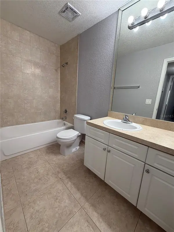 480 BANYON TREE CIR #200, Maitland, FL 32751