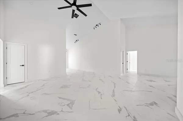 7427 SEA MIST DR, Port Charlotte, FL 33981