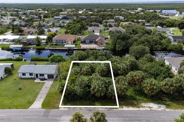 18045 OHARA DR, Port Charlotte, FL 33948
