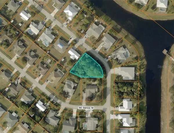 2282 SE Bowie ST, Port St. Lucie, FL 34952