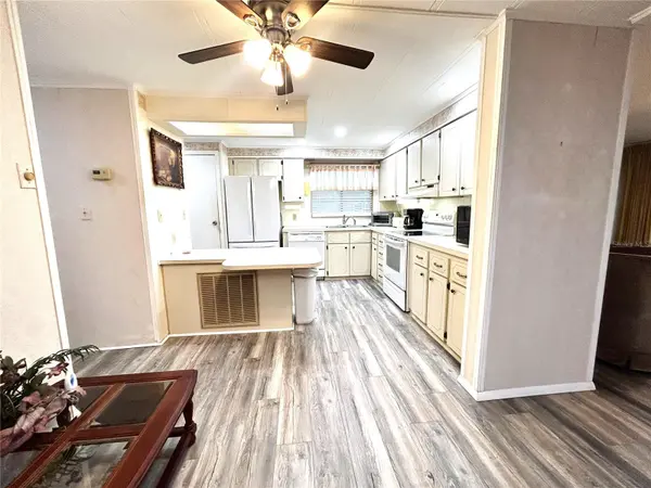 310 MARTIN DR, Lakeland, FL 33809
