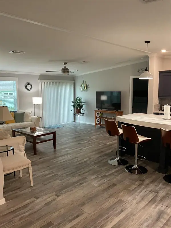 201 FOREST ST, Nokomis, FL 34275