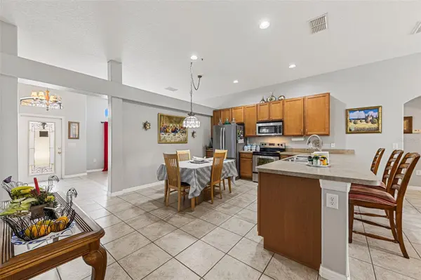 137 BLUEFIELD AVE, Deltona, FL 32738