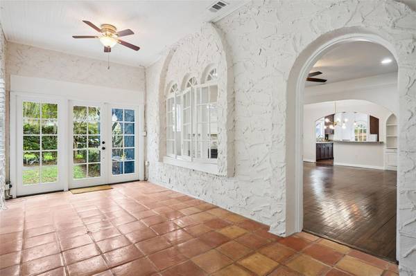 215 S LAWSONA BLVD, Orlando, FL 32801