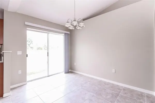 927 CAMBRIDGE CT, Kissimmee, FL 34758
