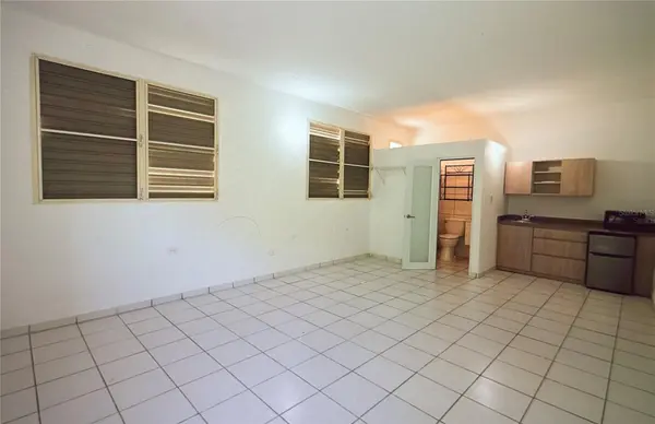 HW47 EXT. COUNTRY CLUB, Carolina, PR 00985
