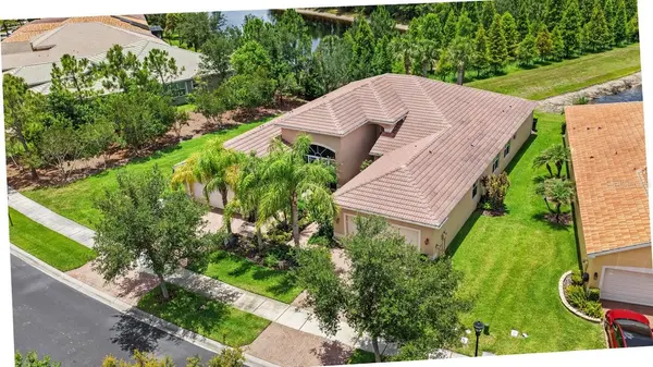 15665 AURORA LAKE CIR, Wimauma, FL 33598