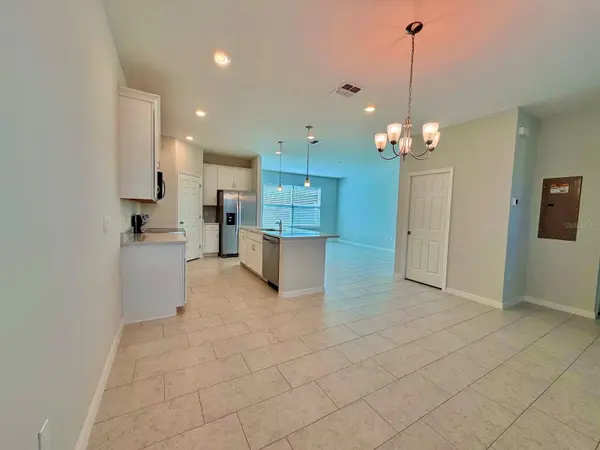 5062 AVALON PARK BLVD, Wesley Chapel, FL 33545