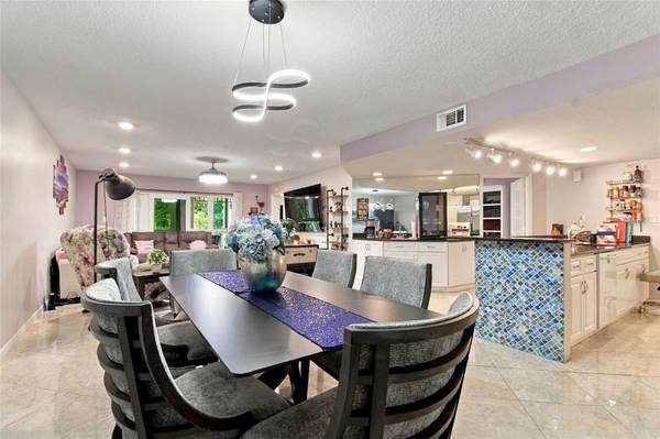 2511 DOLLY BAY DR #104, Palm Harbor, FL 34684