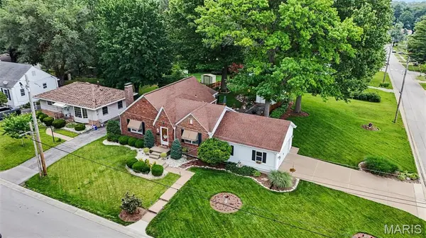 206 N Castello ST, Florissant, MO 63031
