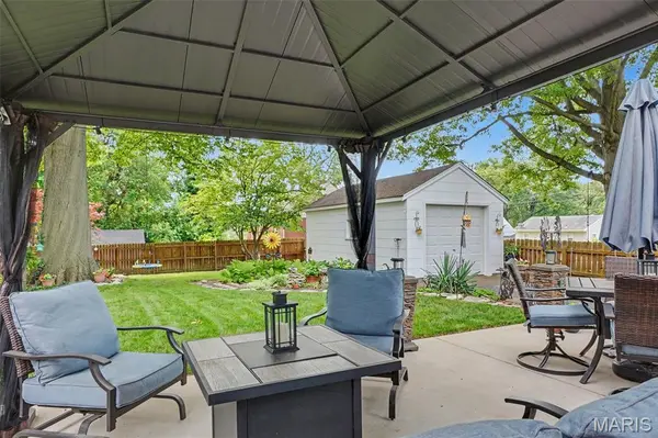 206 N Castello ST, Florissant, MO 63031