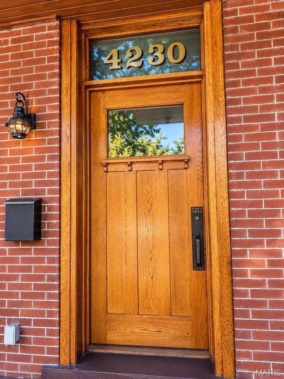 4230 Cleveland AVE, St Louis, MO 63110
