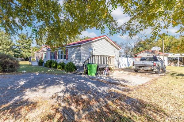 54 Robin Wood LN, Sikeston, MO 63801